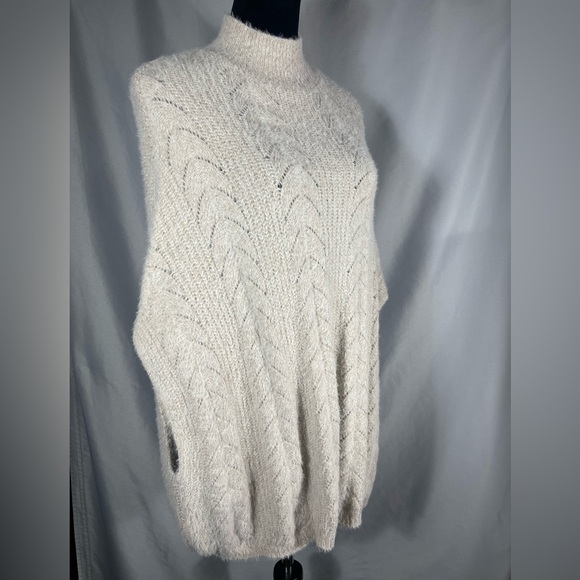 Akemi + Kin Anthropologie Rosie Pointelle Knit Eyelash Sweater Cream One Size - Picture 6 of 11
